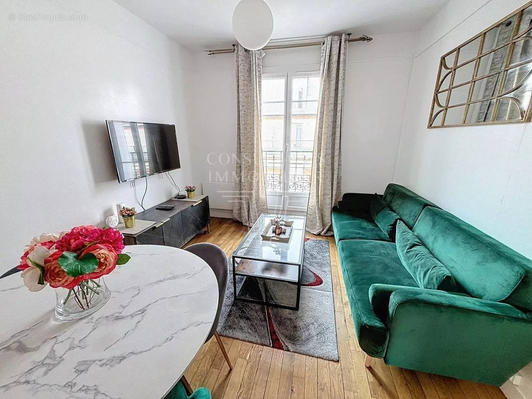 Appartement à NEUILLY-SUR-SEINE