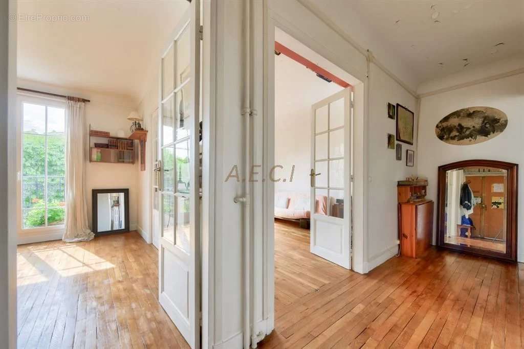 Appartement à ASNIERES-SUR-SEINE