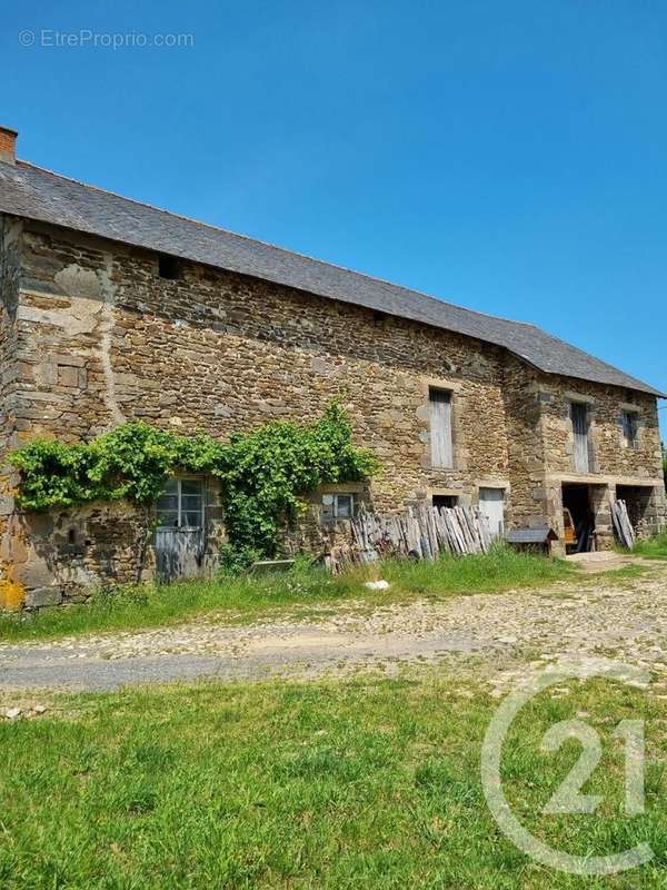 Maison à SAINT-ILLIDE