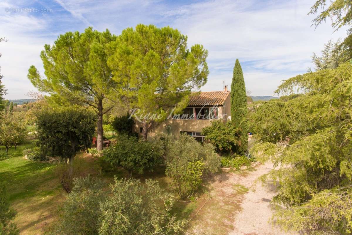 Maison à CABRIERES-D&#039;AVIGNON