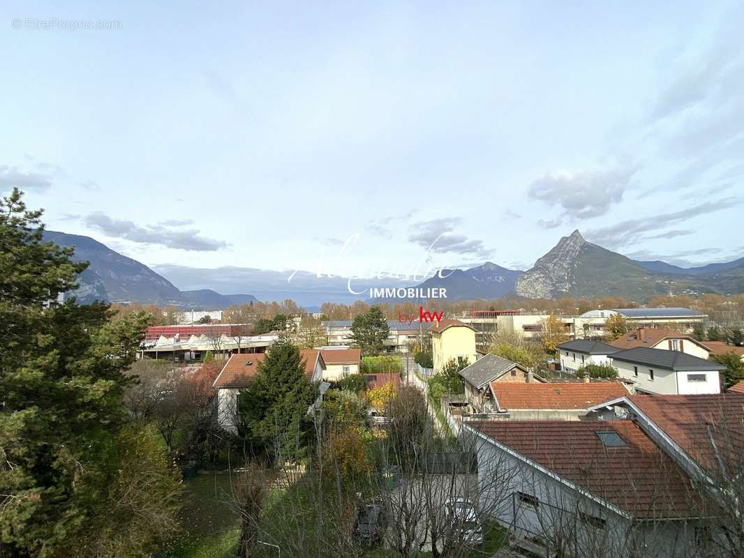 Appartement à SEYSSINET-PARISET