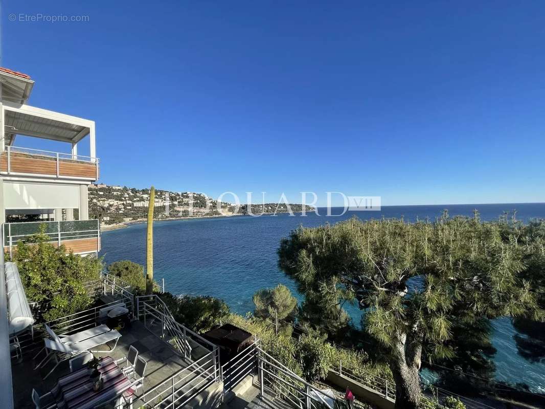 Appartement à ROQUEBRUNE-CAP-MARTIN