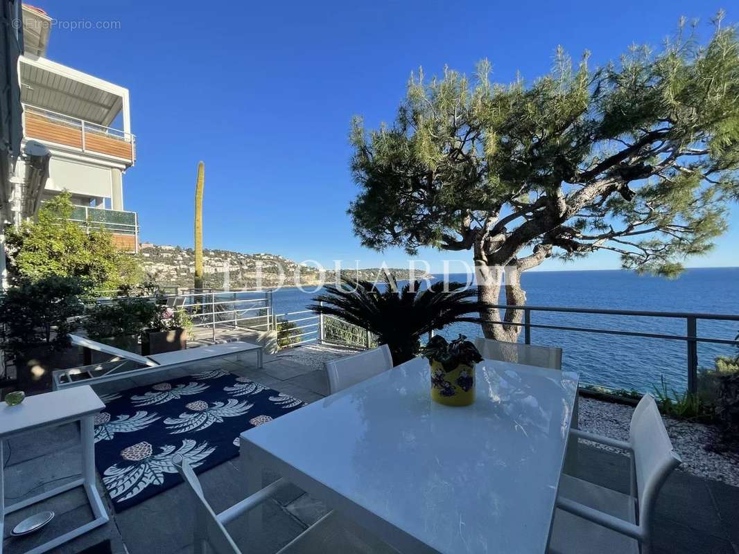 Appartement à ROQUEBRUNE-CAP-MARTIN