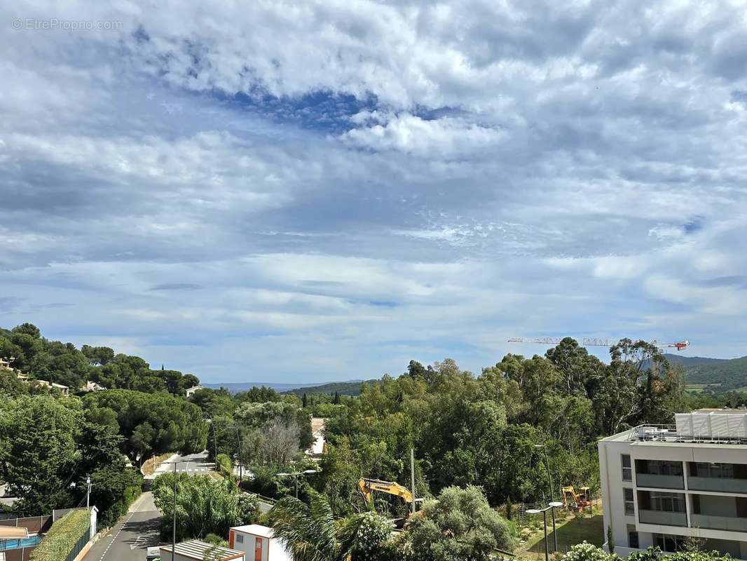 Appartement à BORMES-LES-MIMOSAS