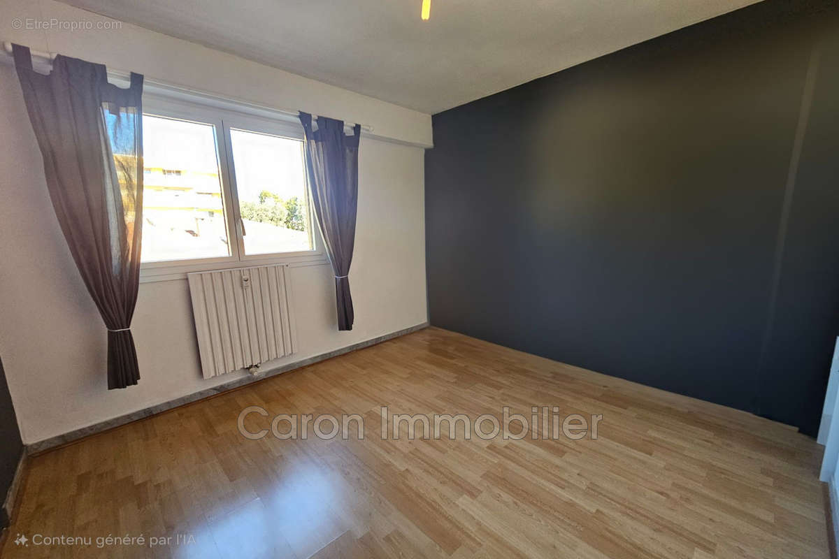 Appartement à MANDELIEU-LA-NAPOULE