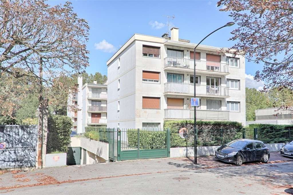 Appartement à SAINT-MAUR-DES-FOSSES