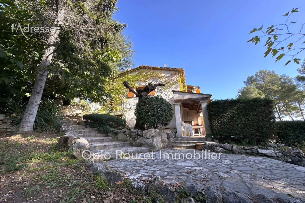 Maison à LE ROURET