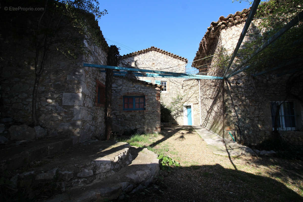 Maison à SAINT-HIPPOLYTE-DU-FORT