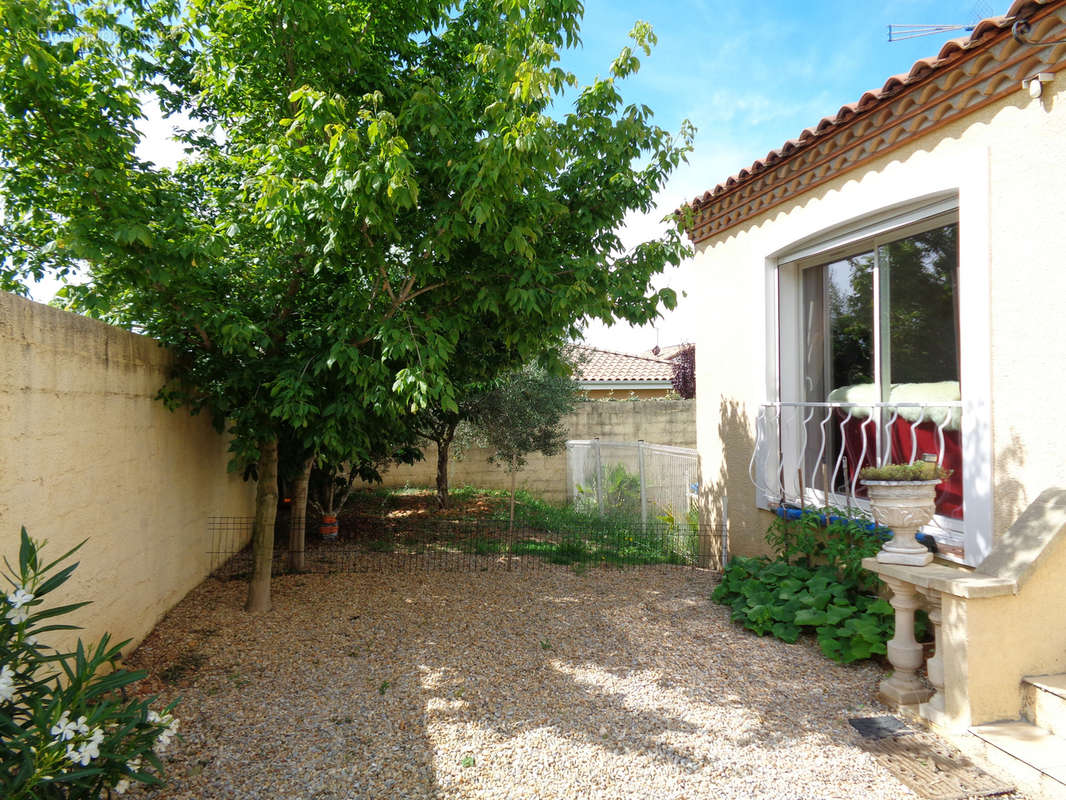 Maison à SAINT-GILLES