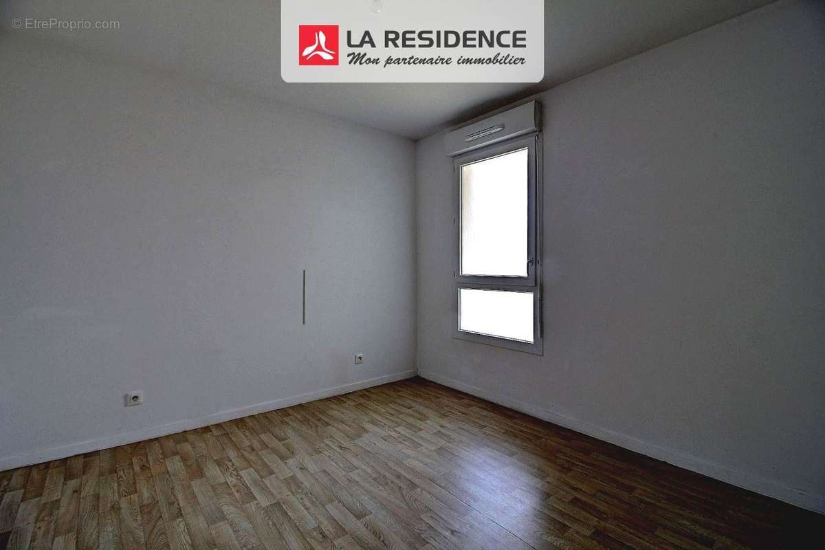 Appartement à SAINT-ETIENNE-DU-ROUVRAY