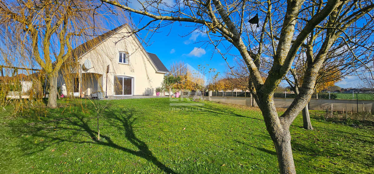 Maison à VILLECHETIF