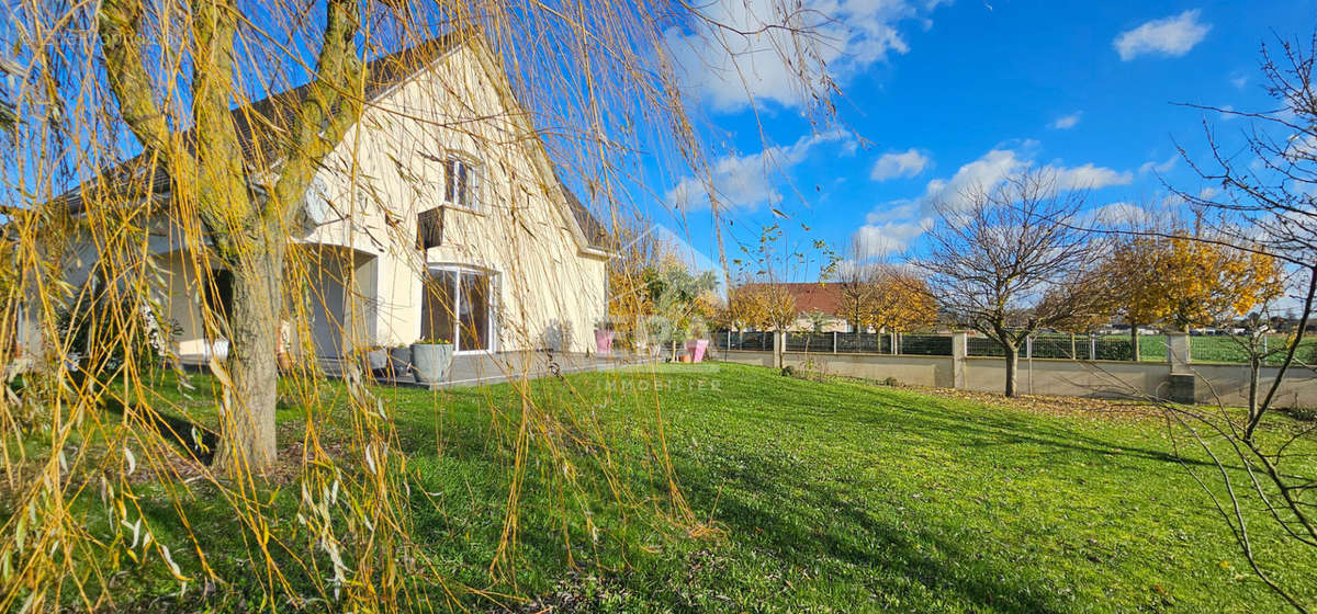 Maison à VILLECHETIF