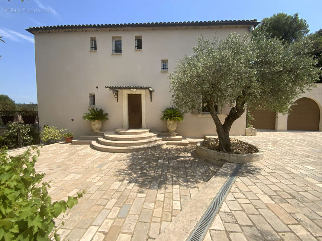 Maison à UZES