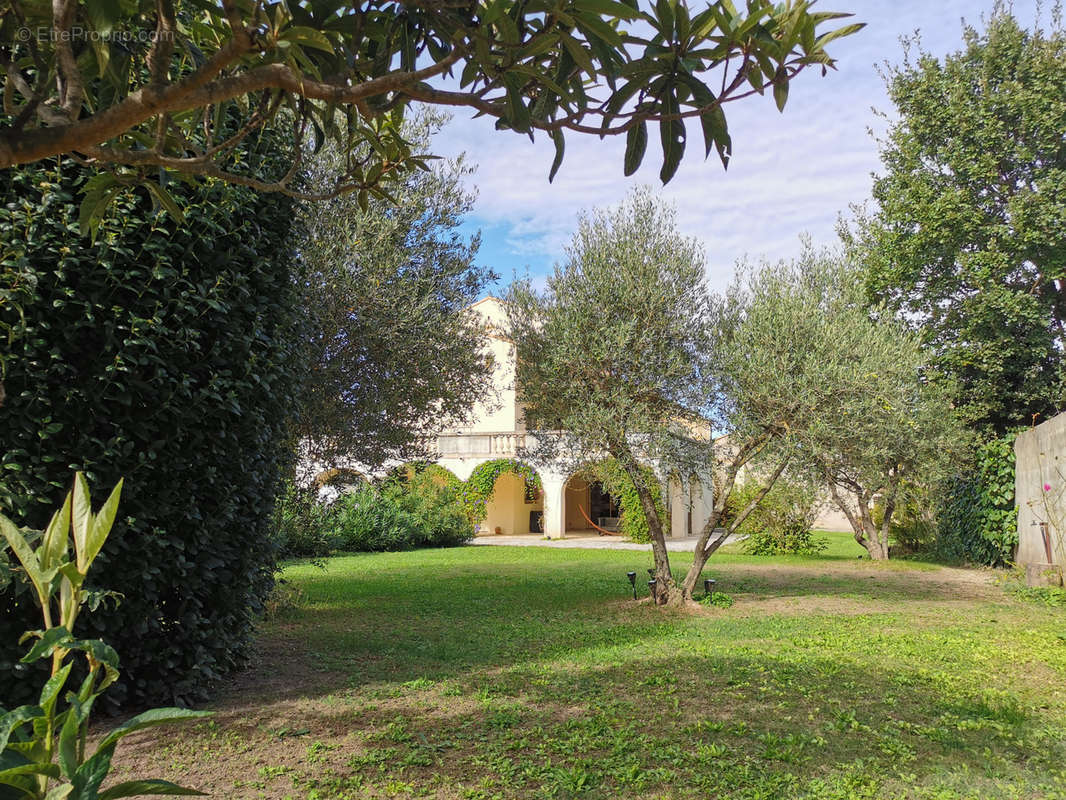 Maison à UZES