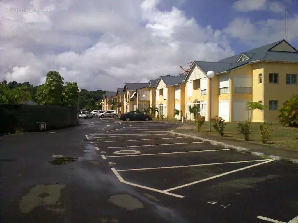 Appartement à PETIT-BOURG