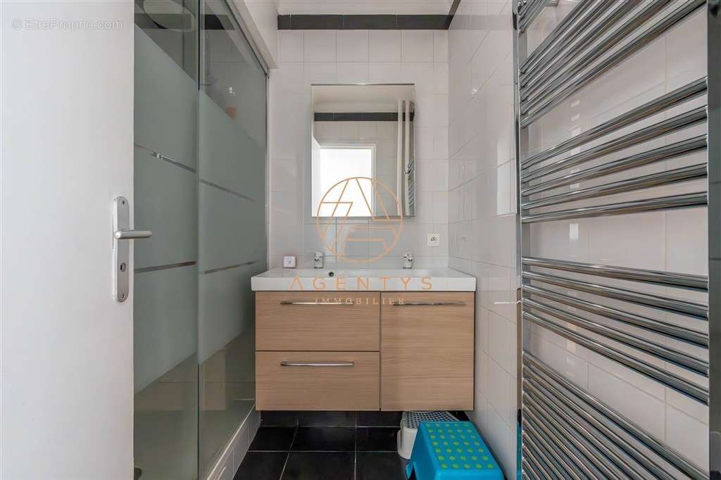 Appartement à NOGENT-SUR-MARNE