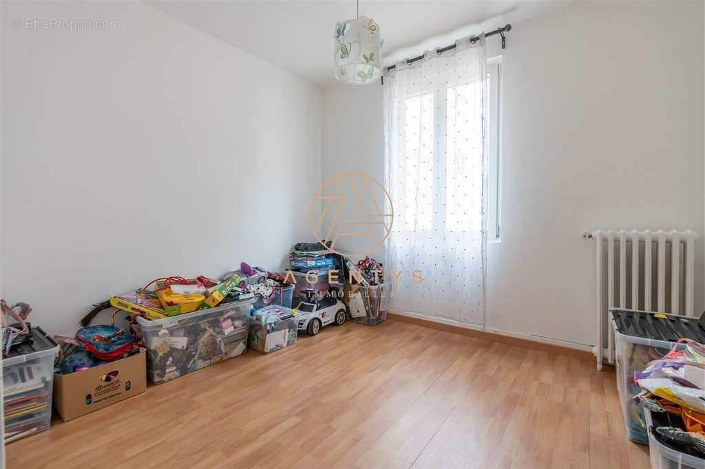 Appartement à NOGENT-SUR-MARNE