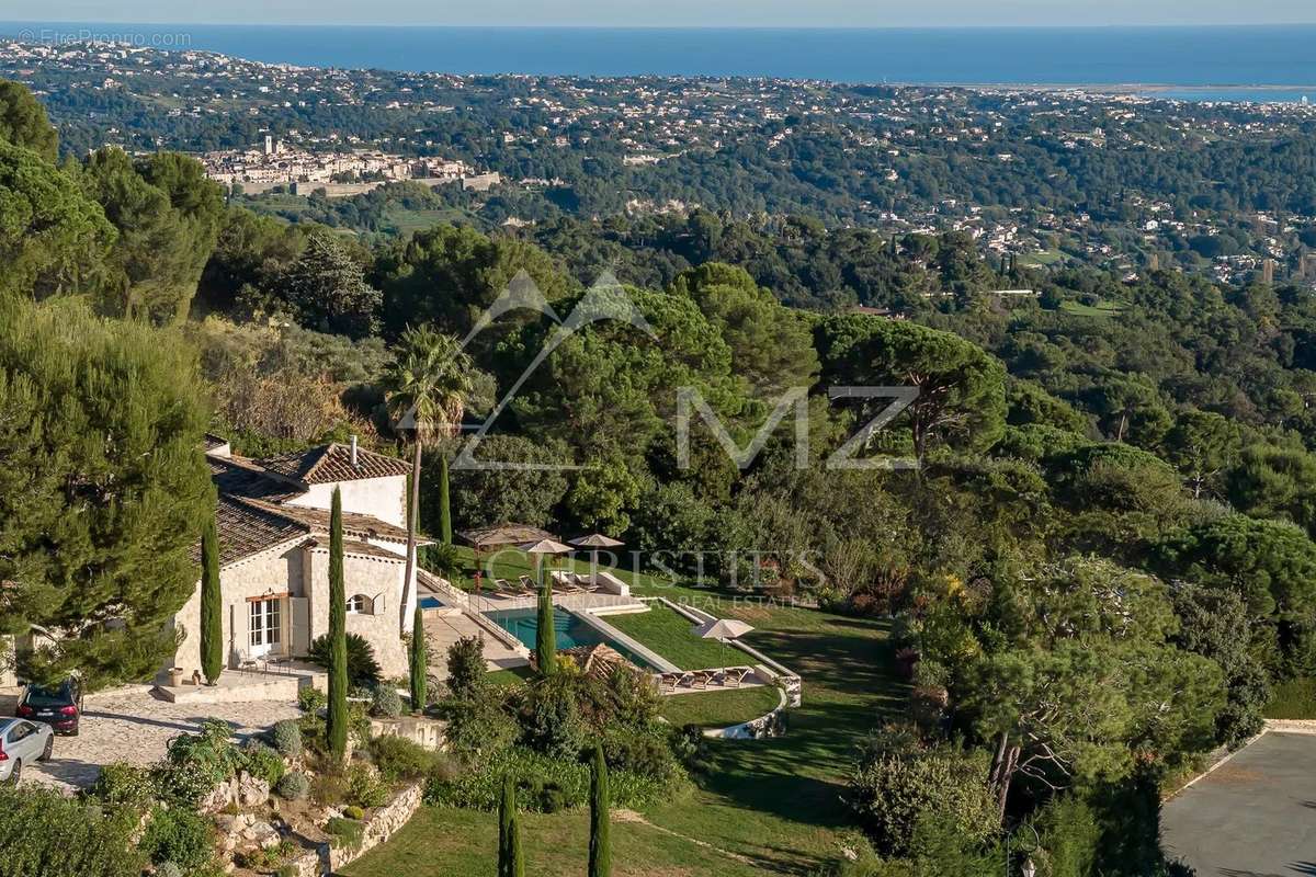 Maison à LA COLLE-SUR-LOUP