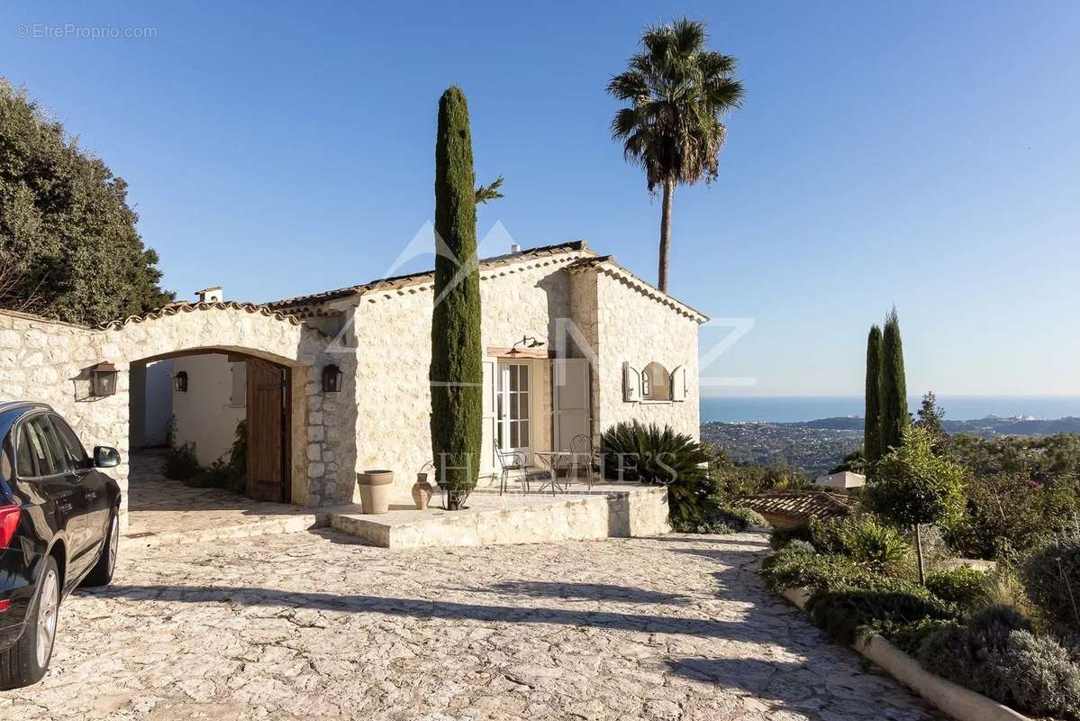 Maison à LA COLLE-SUR-LOUP