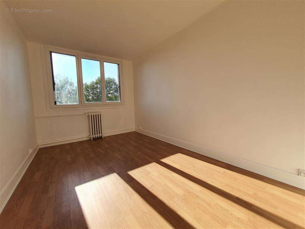 Appartement à CHAMPIGNY-SUR-MARNE