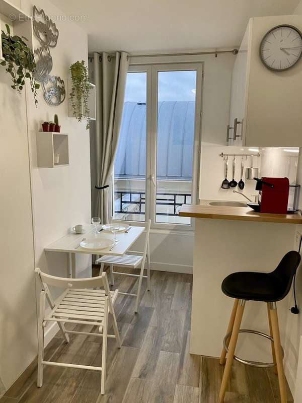 Appartement à PARIS-18E