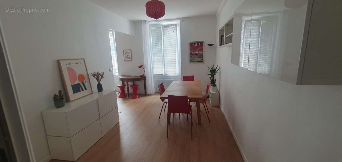 Appartement à PARIS-11E