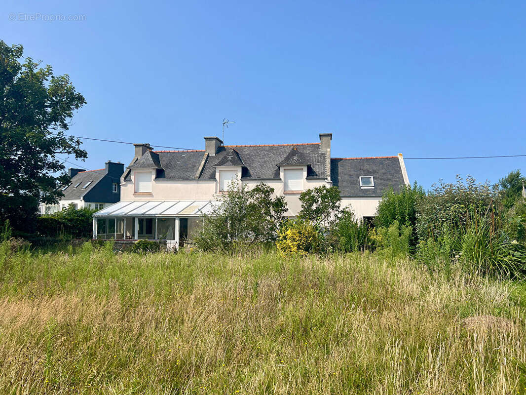 Maison à PLOUGUIN