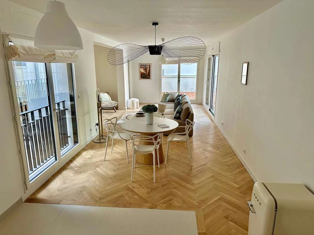 Appartement à NEUILLY-SUR-SEINE