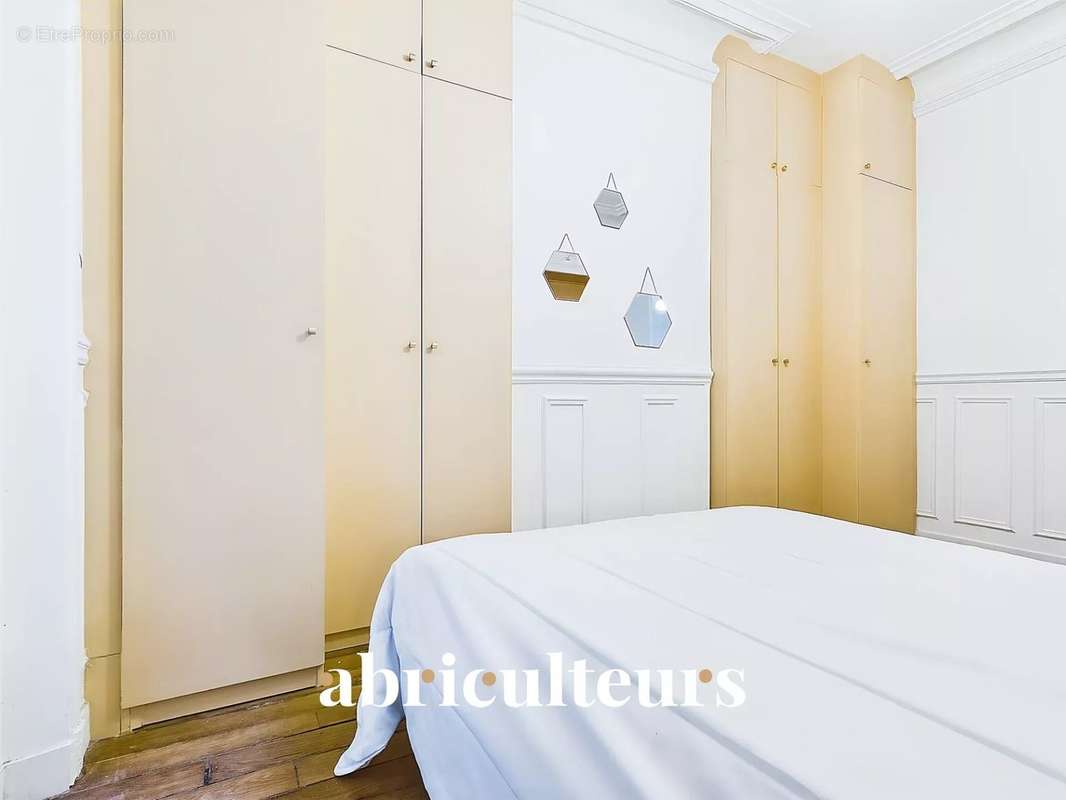 Appartement à PARIS-10E