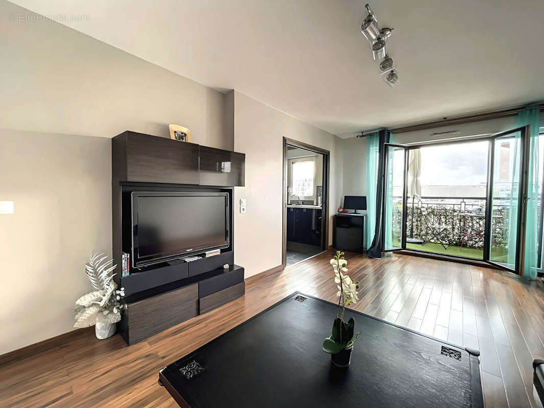 Appartement à SURESNES