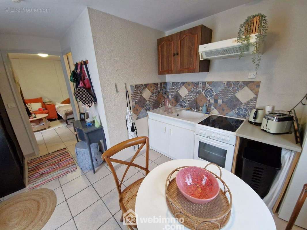 Logement 1 de 24 m² - Appartement à LA ROCHE-SUR-YON