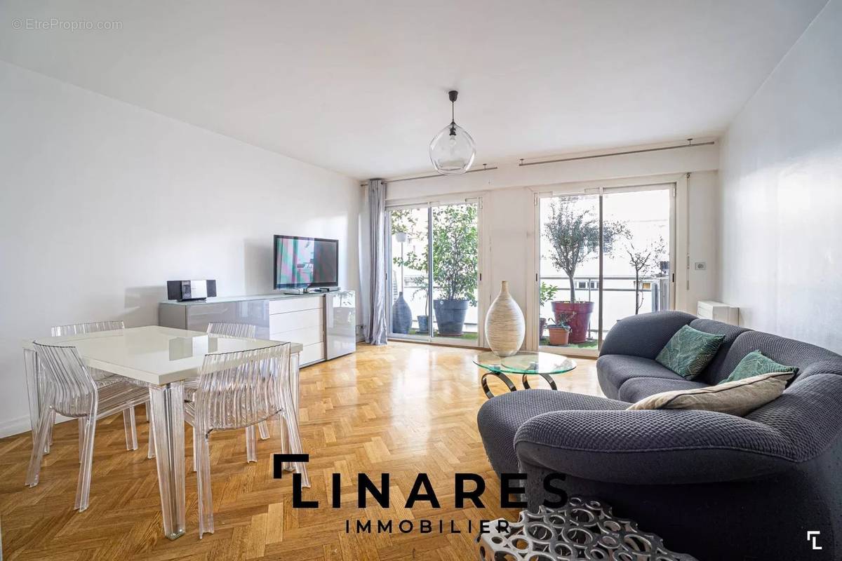 Appartement à MARSEILLE-6E