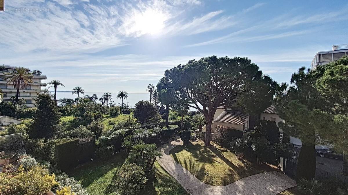 Appartement à CANNES