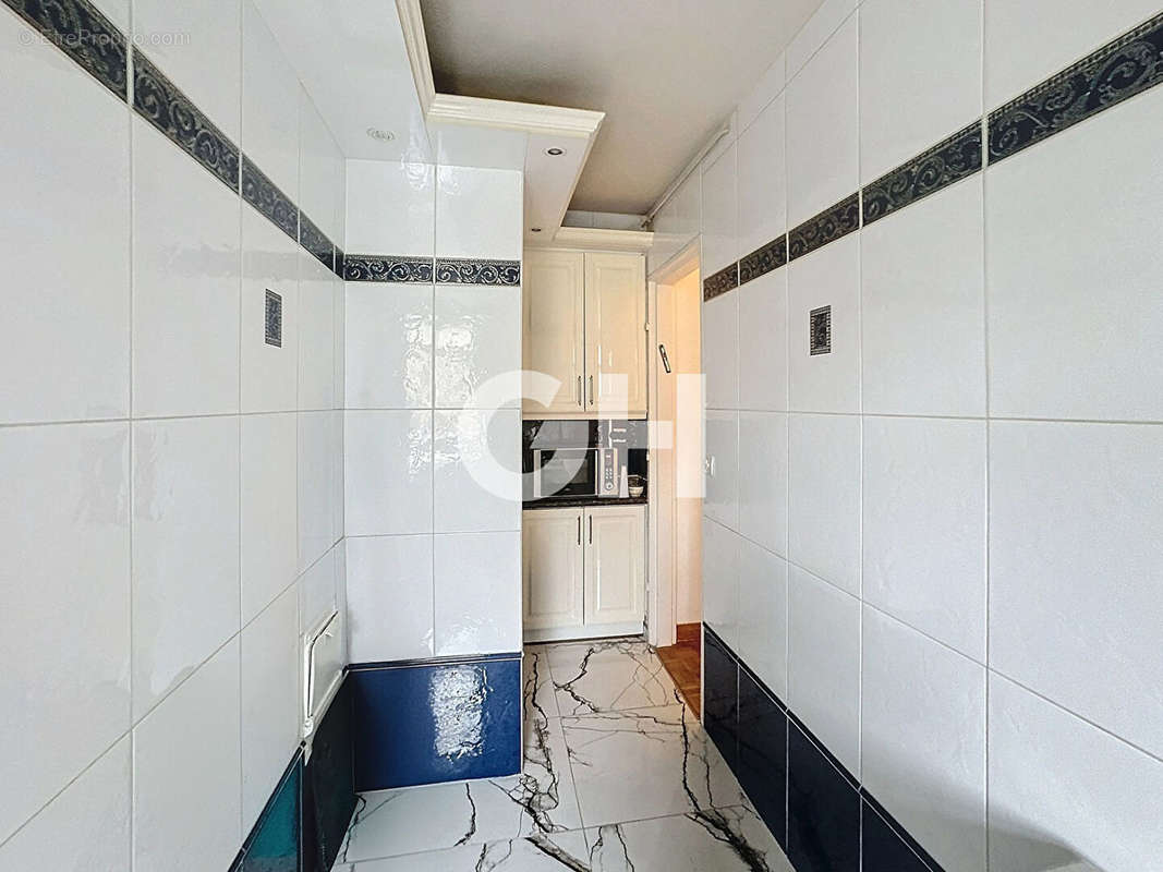 Appartement à PARIS-20E