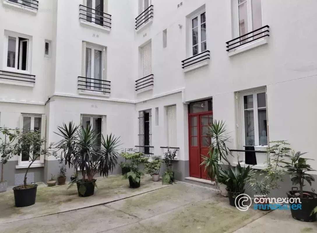 Appartement à PARIS-14E