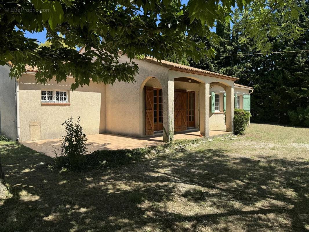 Maison à SAINT-DEZERY