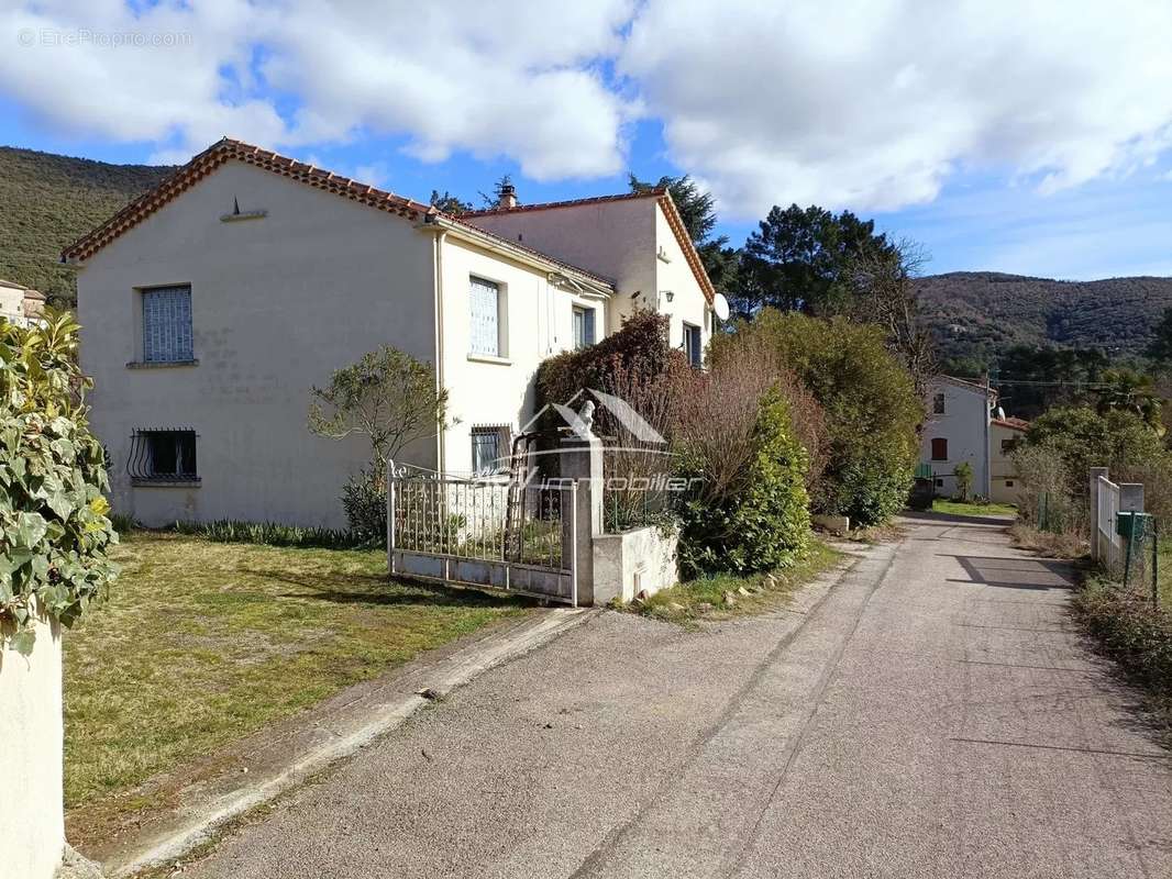 Maison à SAINT-FLORENT-SUR-AUZONNET