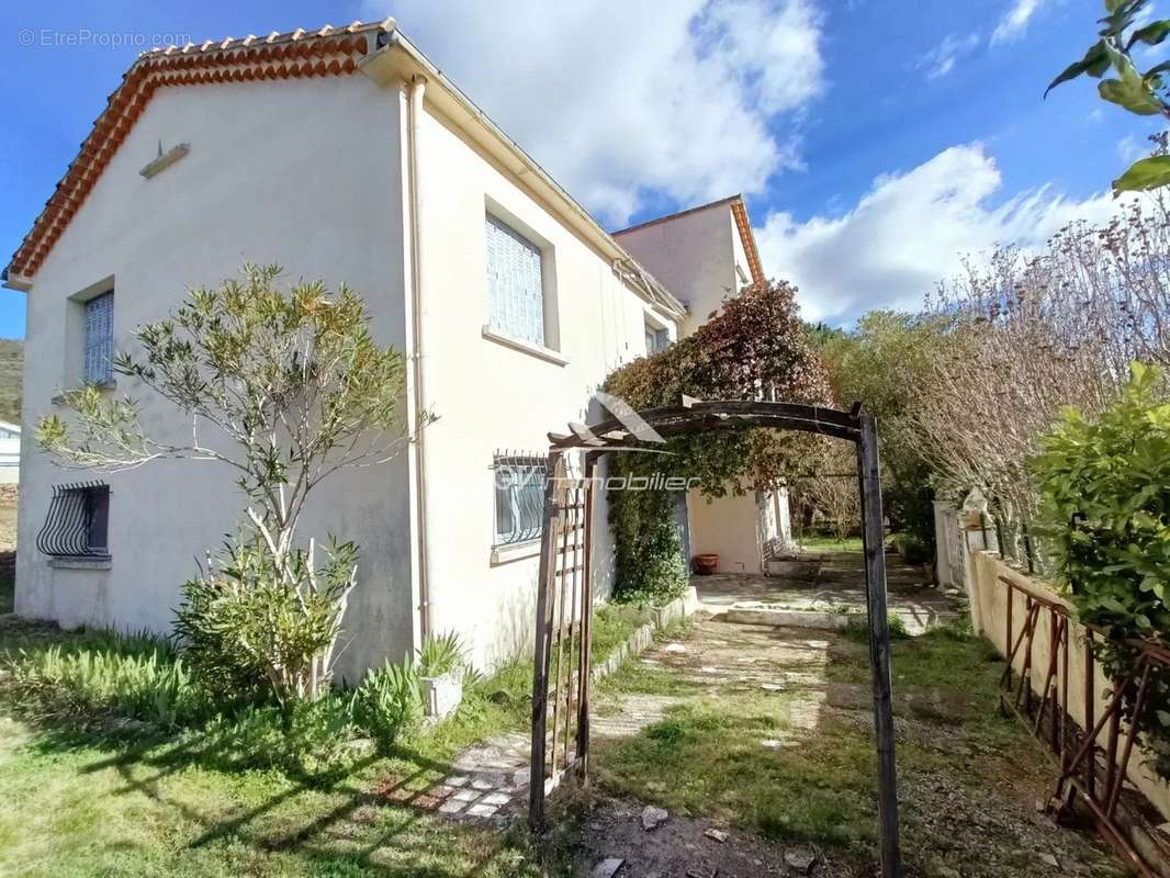 Maison à SAINT-FLORENT-SUR-AUZONNET