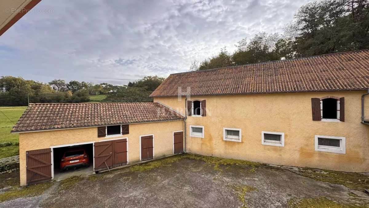 Maison à ARTHEZ-DE-BEARN