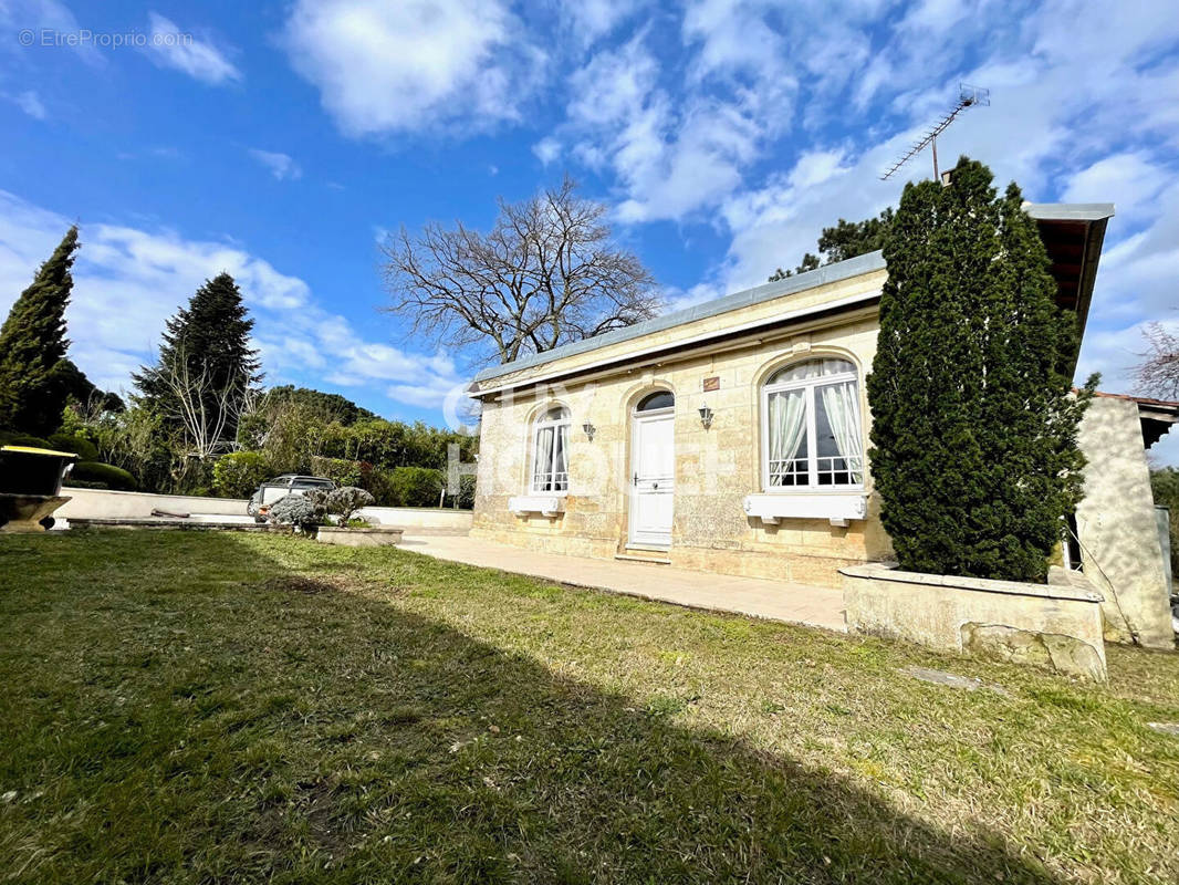 Maison à CADAUJAC