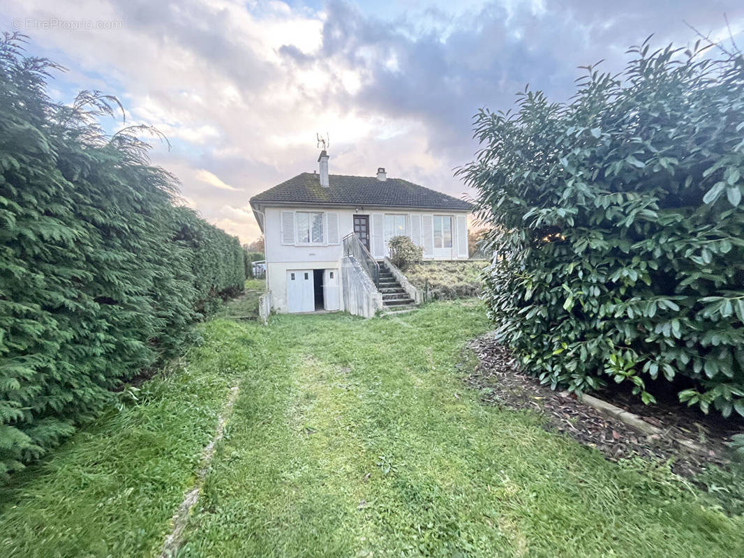 Maison à DOURDAN