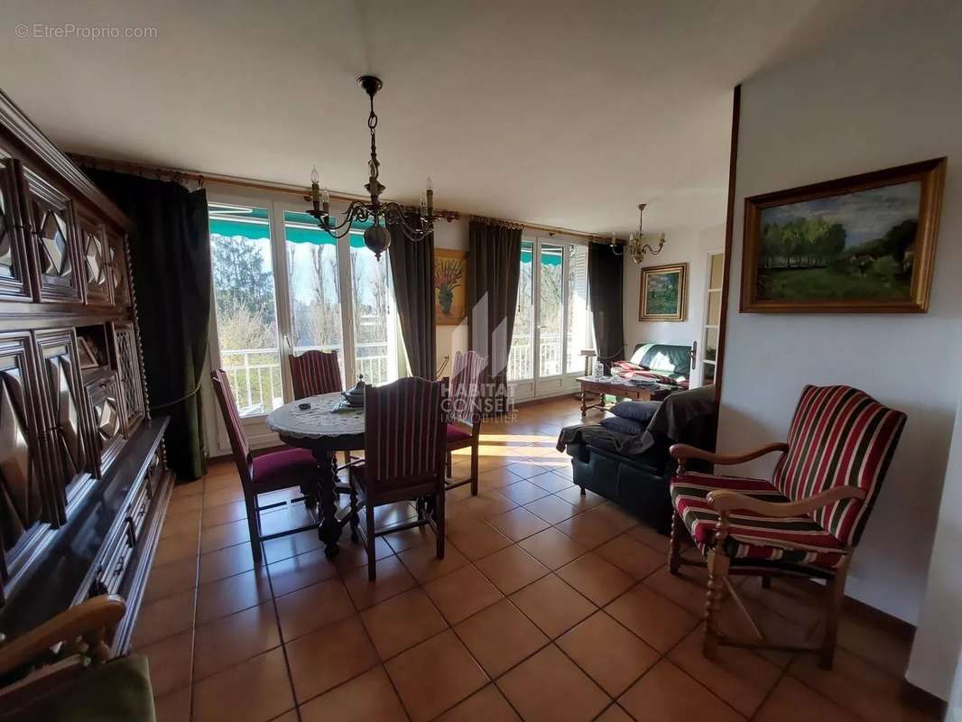 Appartement à SAINT-MARTIN-D&#039;HERES