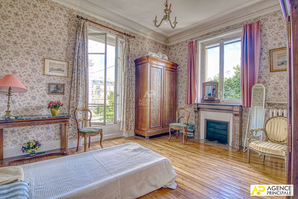 Appartement à VERSAILLES