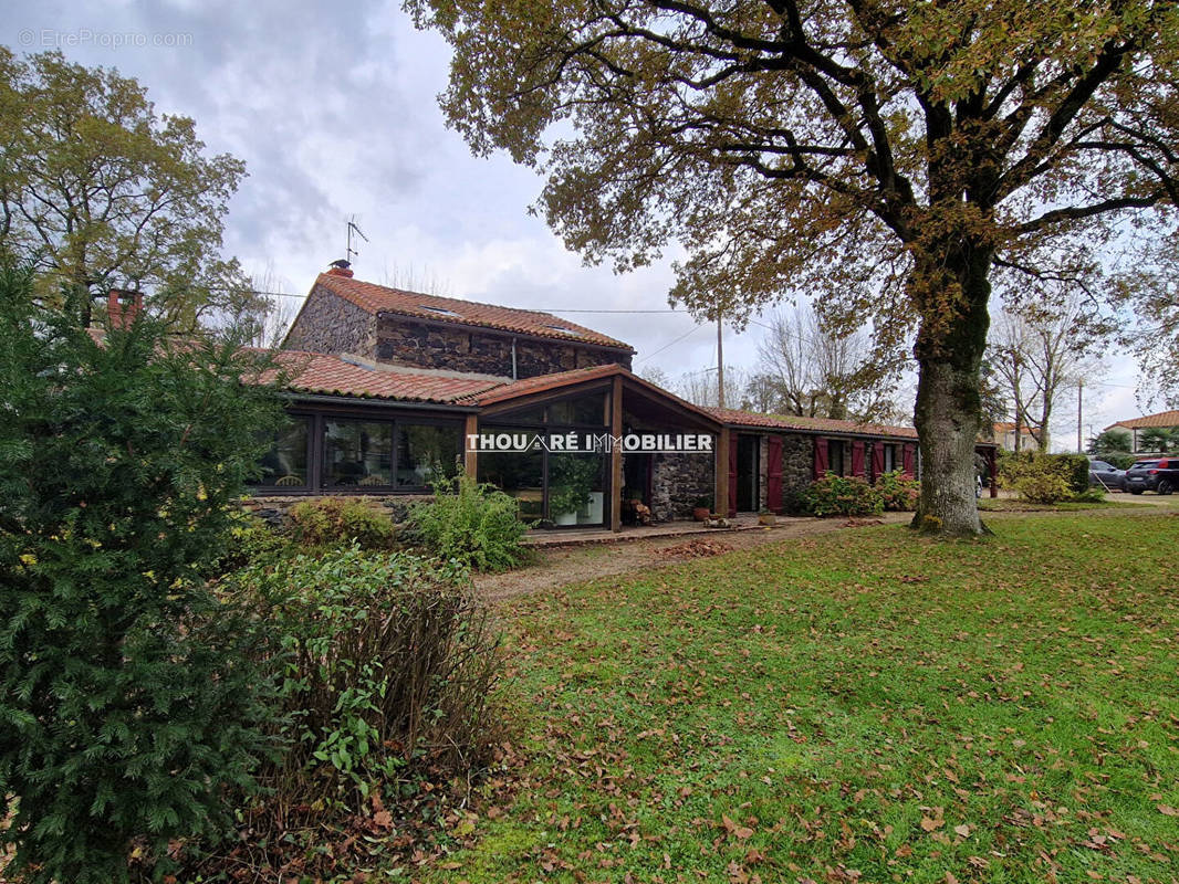 Maison à GORGES