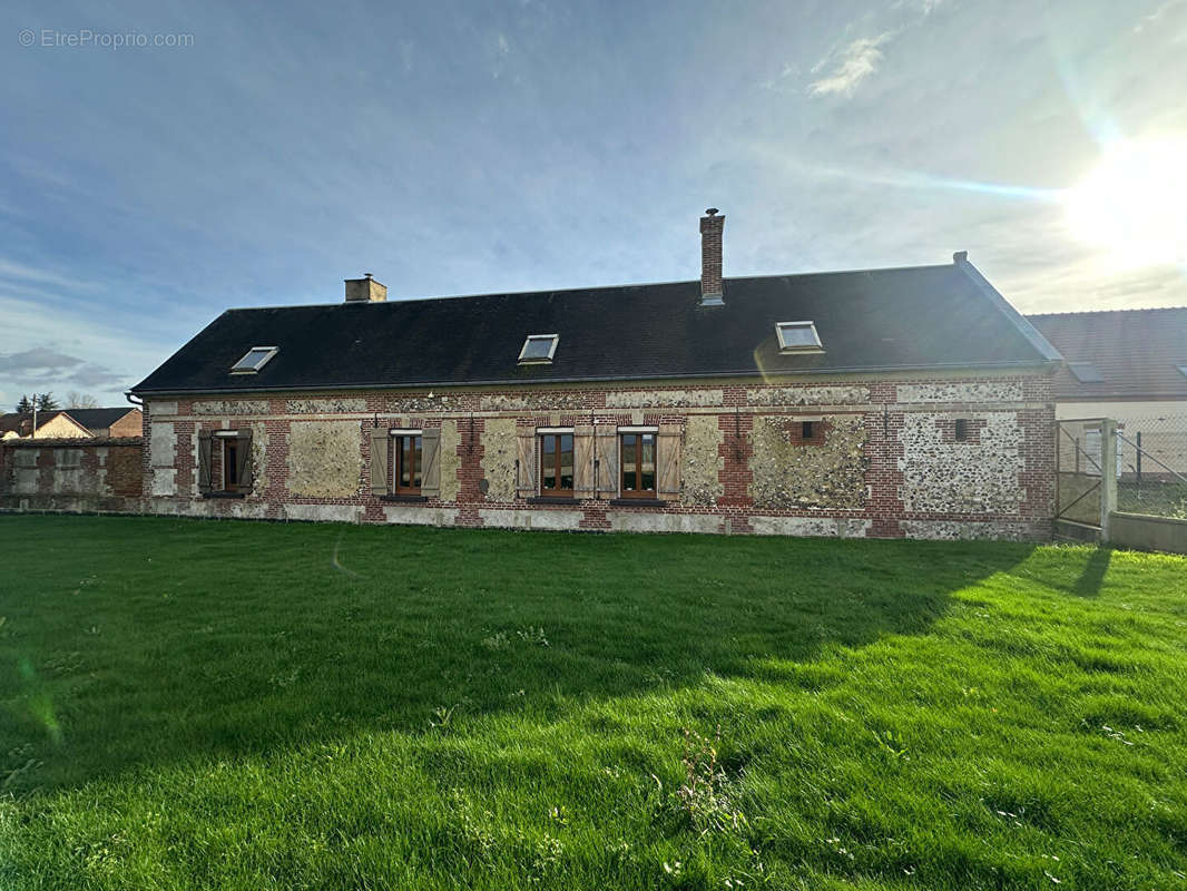 Maison à BEAUVAIS