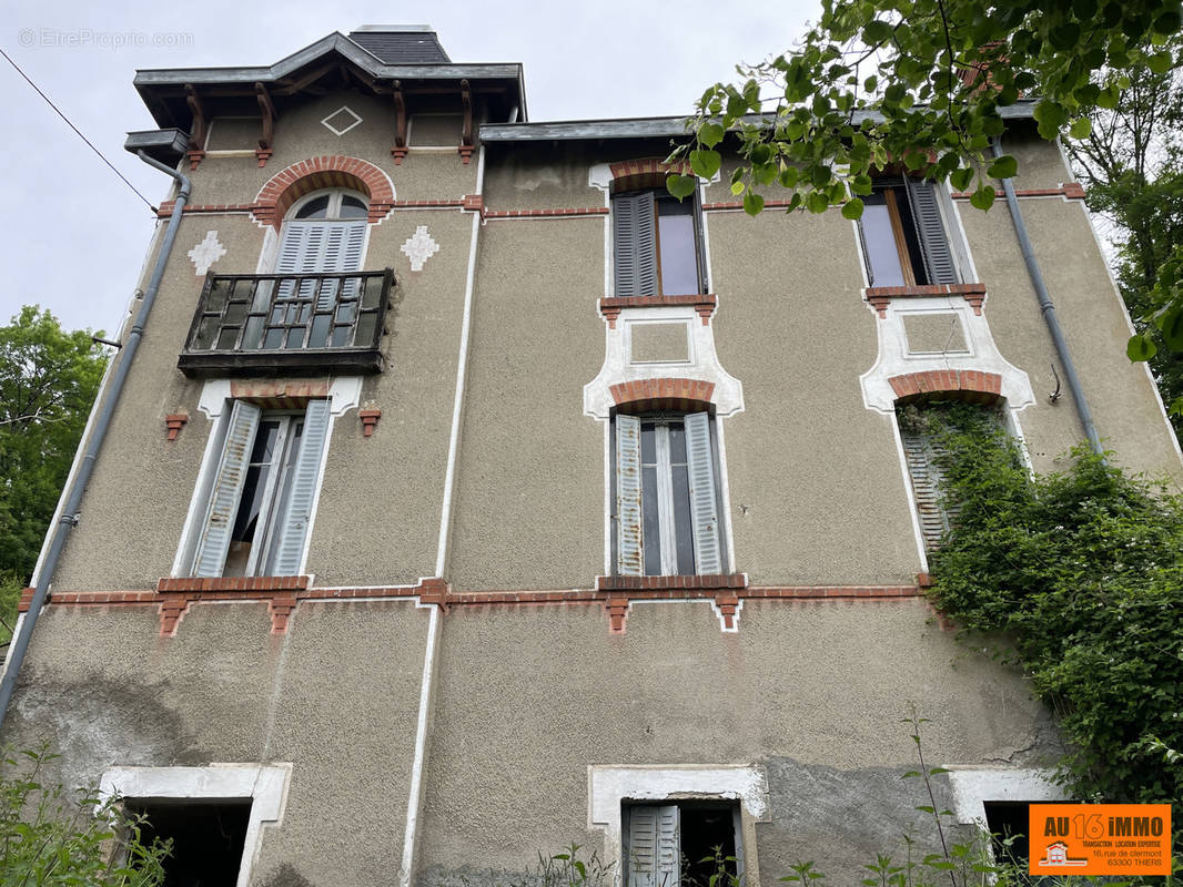 Maison à THIERS