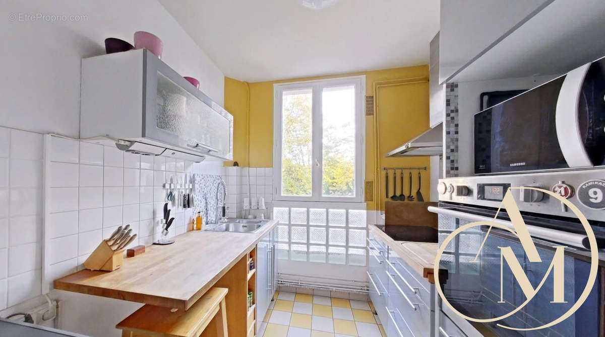 Appartement à ENGHIEN-LES-BAINS