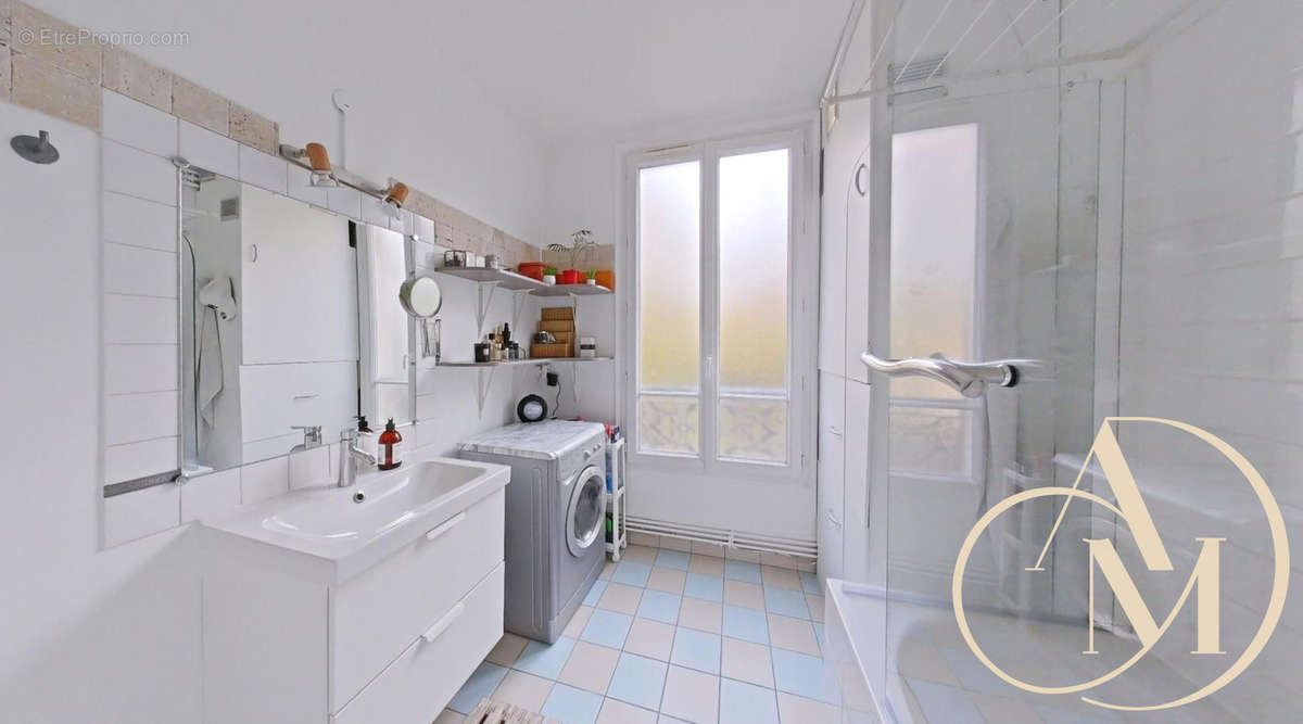 Appartement à ENGHIEN-LES-BAINS