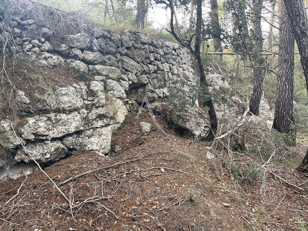 Terrain à JOUQUES