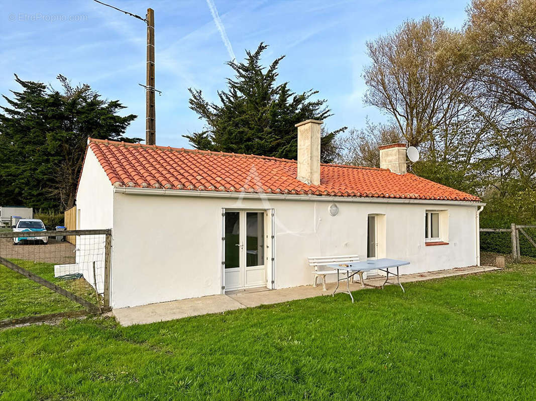 Maison à LE PERRIER